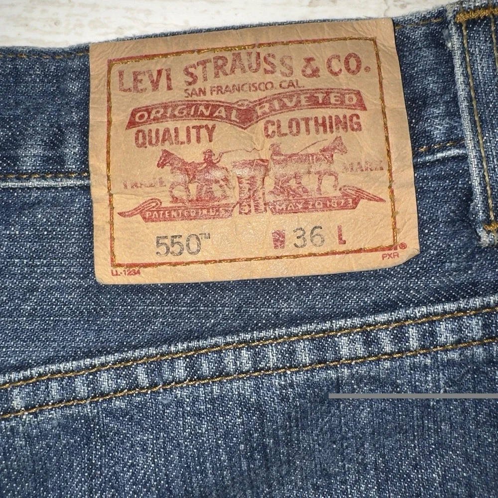 Levi's 550 Relaxed Fit Denim Jean Shorts Men's W36 Blue Medium Wash 100% Cotton